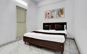 Hotel O Wamson